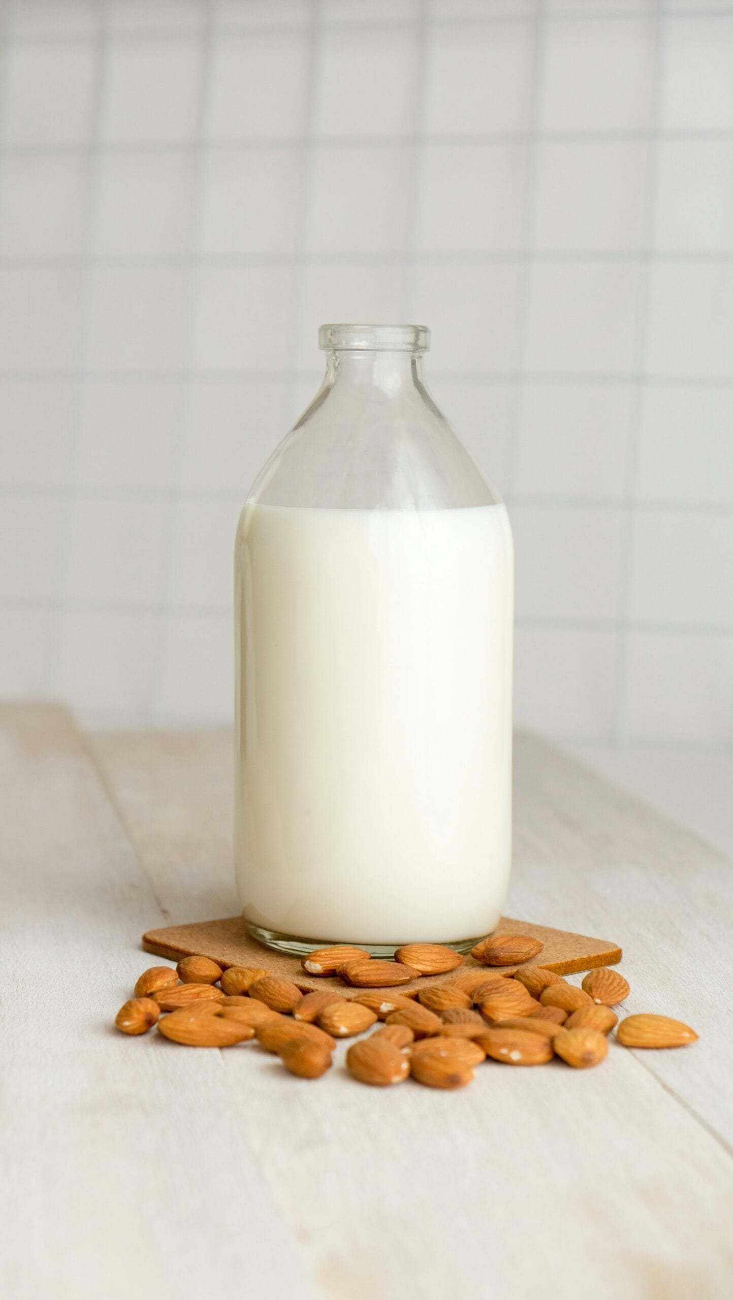 Is Almond Milk Acceptable on the Mediterranean Diet?
