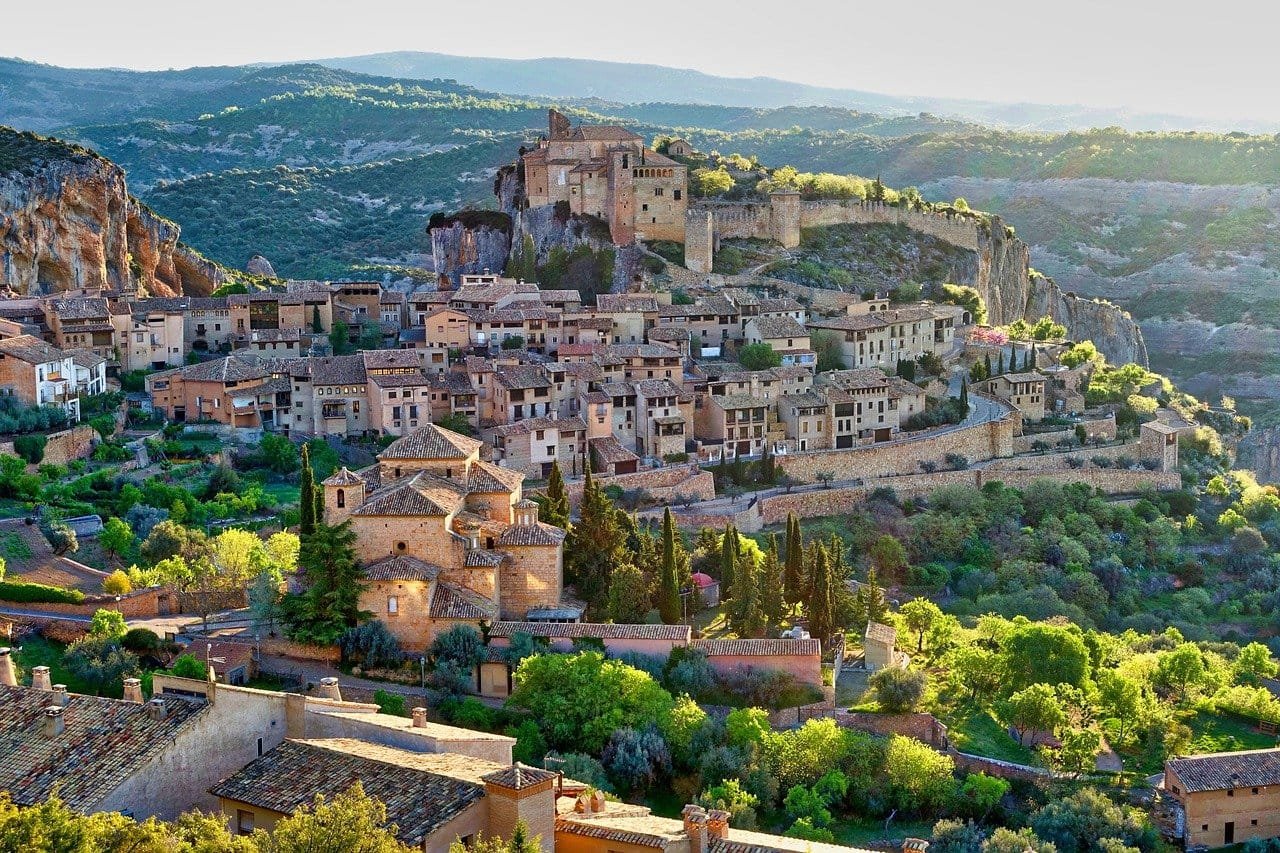 Exploring the Staples of the Mediterranean Diet: Olives and Olive Oil