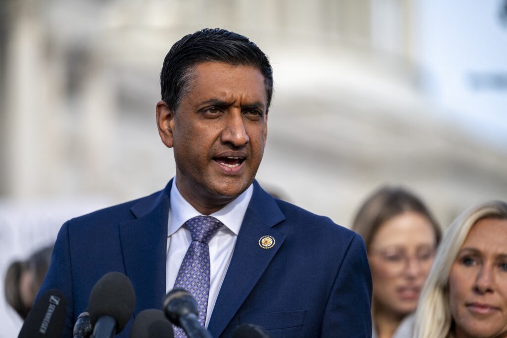 Khanna: Congress Must Stop Trump From Invading 6 Other Countries He’s Threatened Khanna: Congress Must Stop Trump From Invading 6 Other Countries He’s Threatened