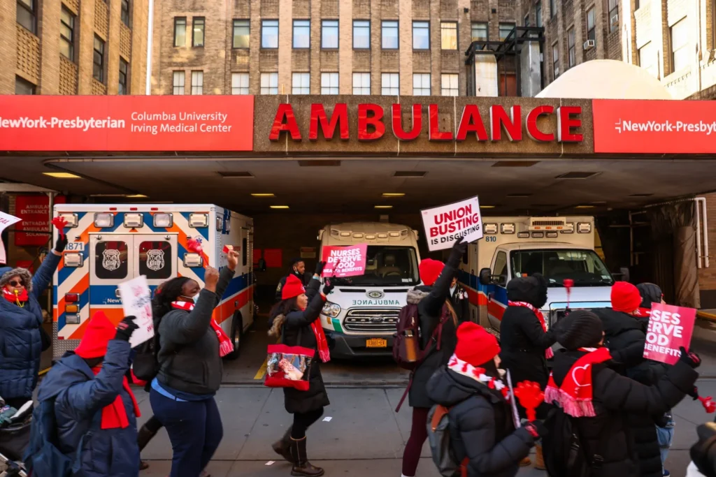 Nurses at NY-Presbyterian overwhelmingly vote to stay on strike